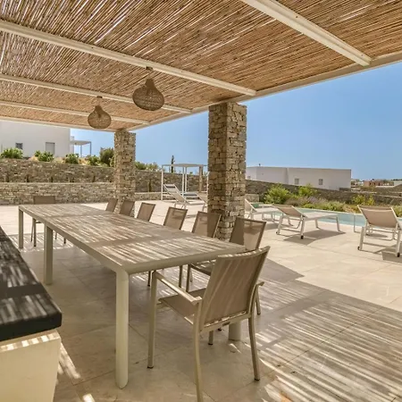Ariadni Paros *